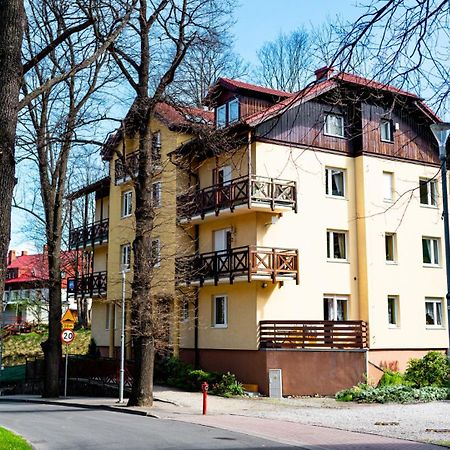 Wonder Home - Apartament Blisko Centrum Karpacza, W Cichej I Zielonej Okolicy Luaran gambar